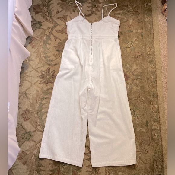 Cropped Knotted Linen-Blend Wide Leg Jumpsuit. - Picture 6 of 10